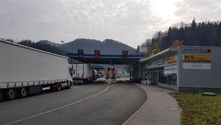 Motorway till border crossing Gruskovje ( RCM d.o.o., Business unit Gruskovje) is built.